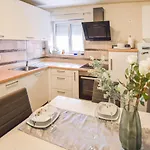House Roko And Karla Feriehus *